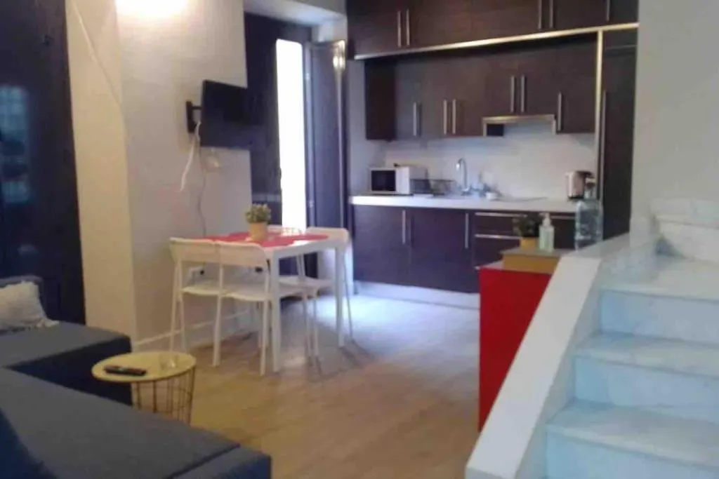 Apartamento ESSE Ático. Precioso ático con terraza en pleno centro Sevilla España